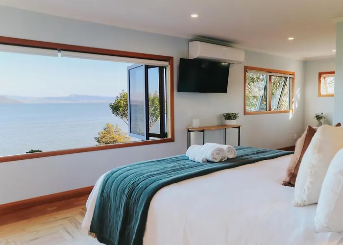 Lakeview Haven Holiday home