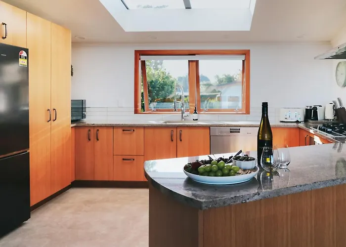 Lakeview Haven Holiday home *